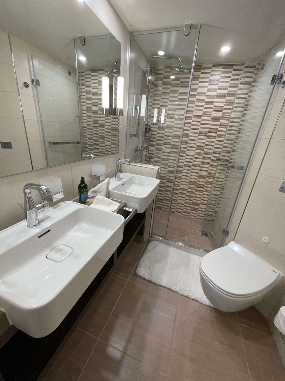 Windstar Star Legend Bathroom